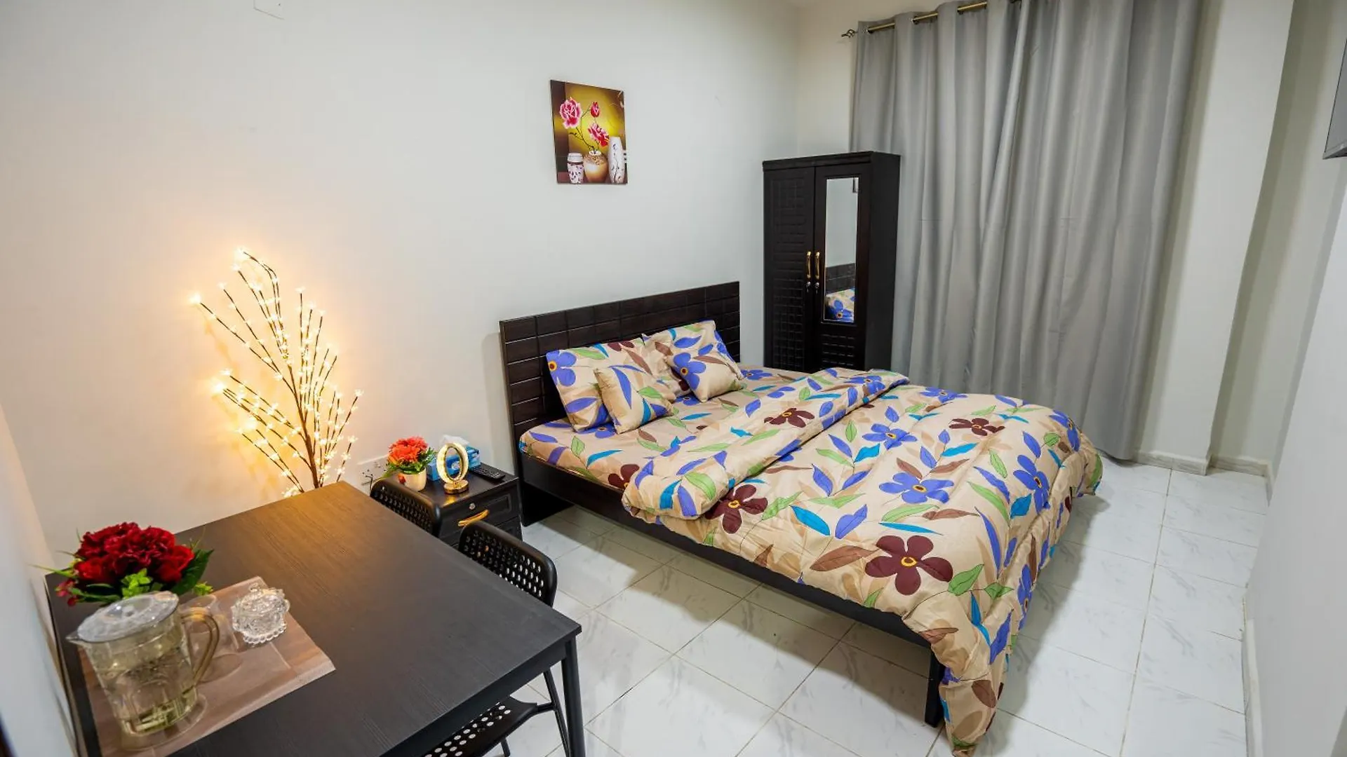 Tourist Peaceful Family Rooms Abu Dhabi Me11Apt Baith Al Jannah Llc Homestay szállás