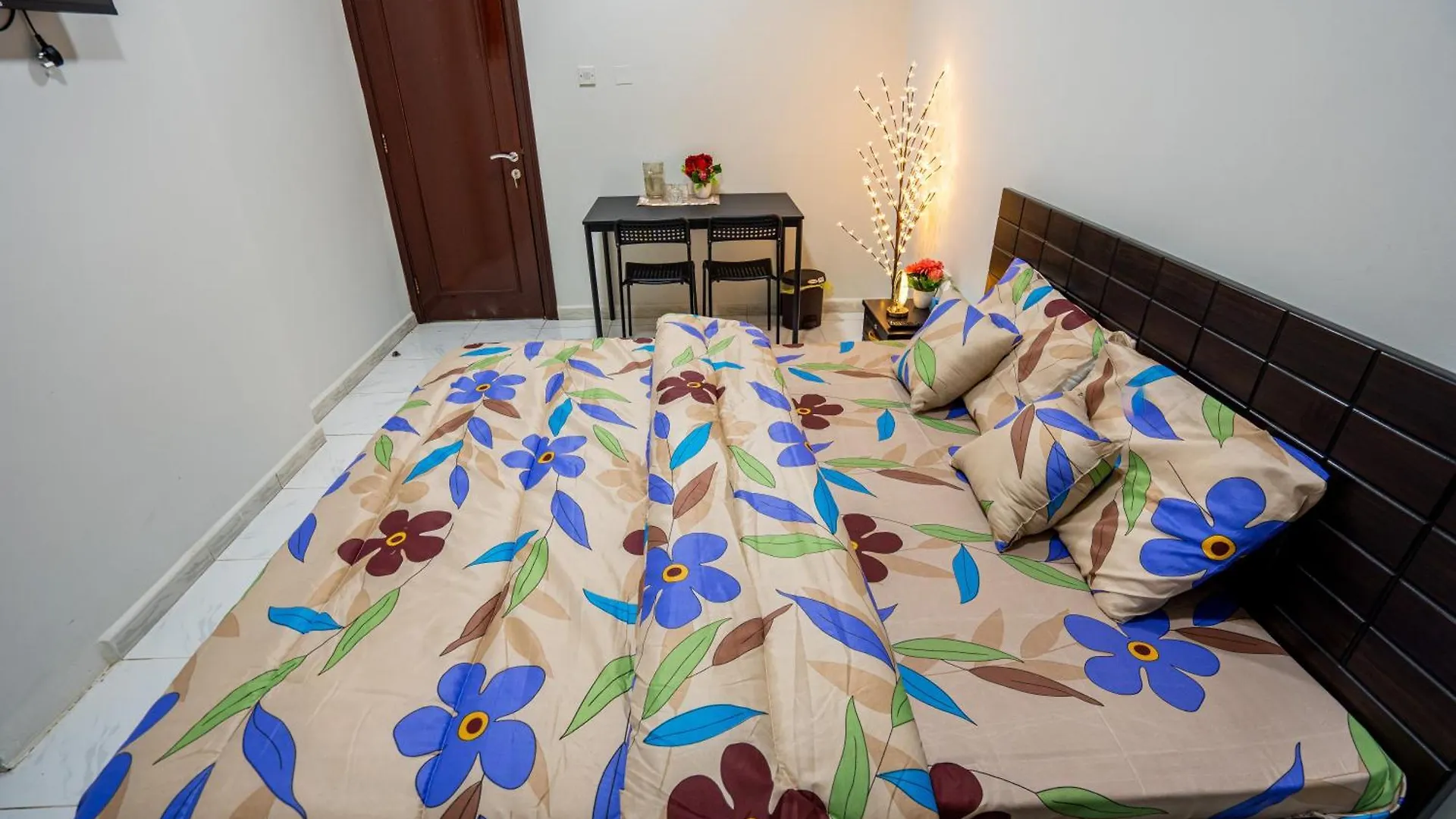 Tourist Peaceful Family Rooms Abu Dhabi Me11Apt Baith Al Jannah Llc