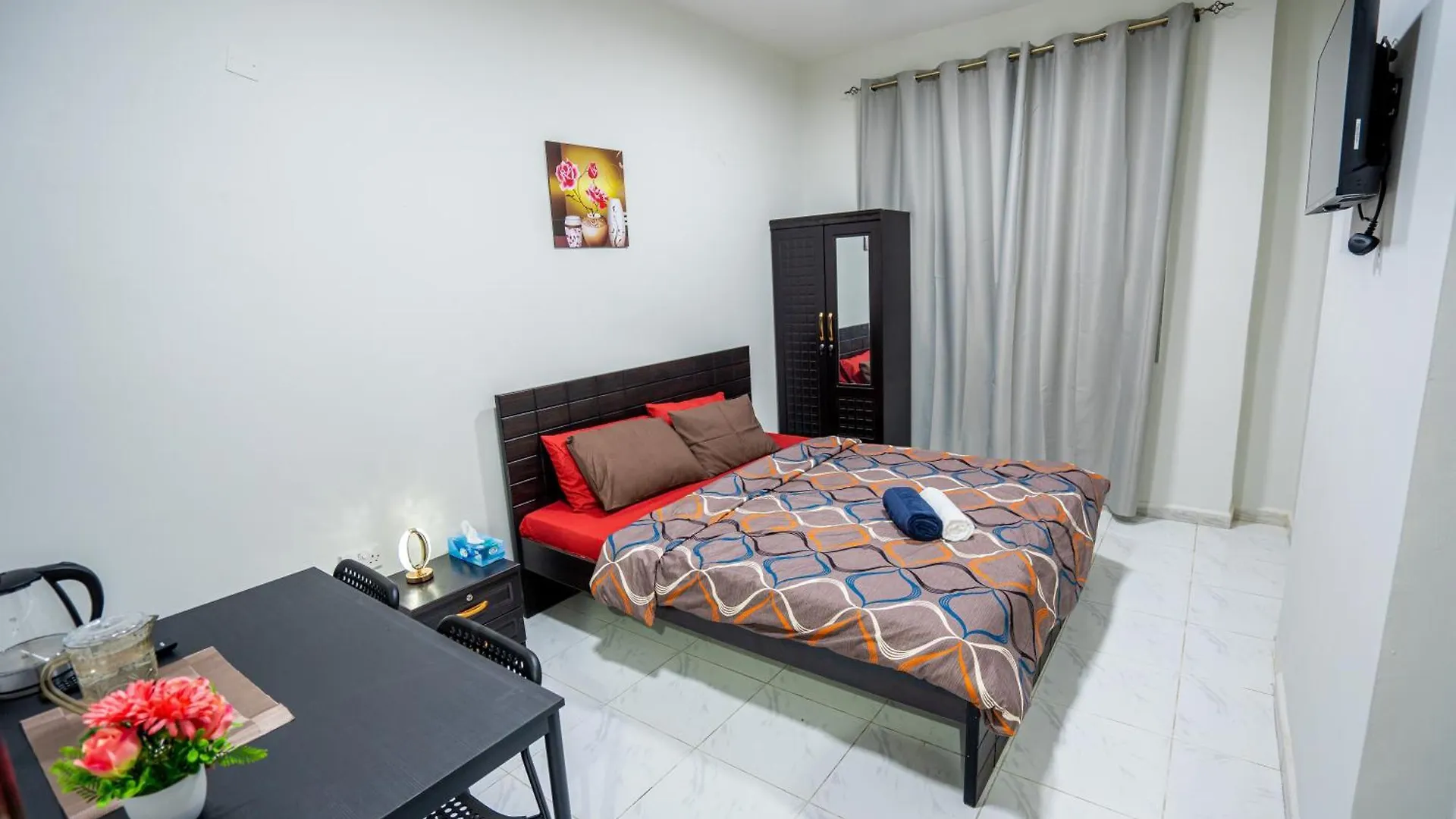 Homestay szállás Tourist Peaceful Family Rooms Abu Dhabi Me11Apt Baith Al Jannah Llc