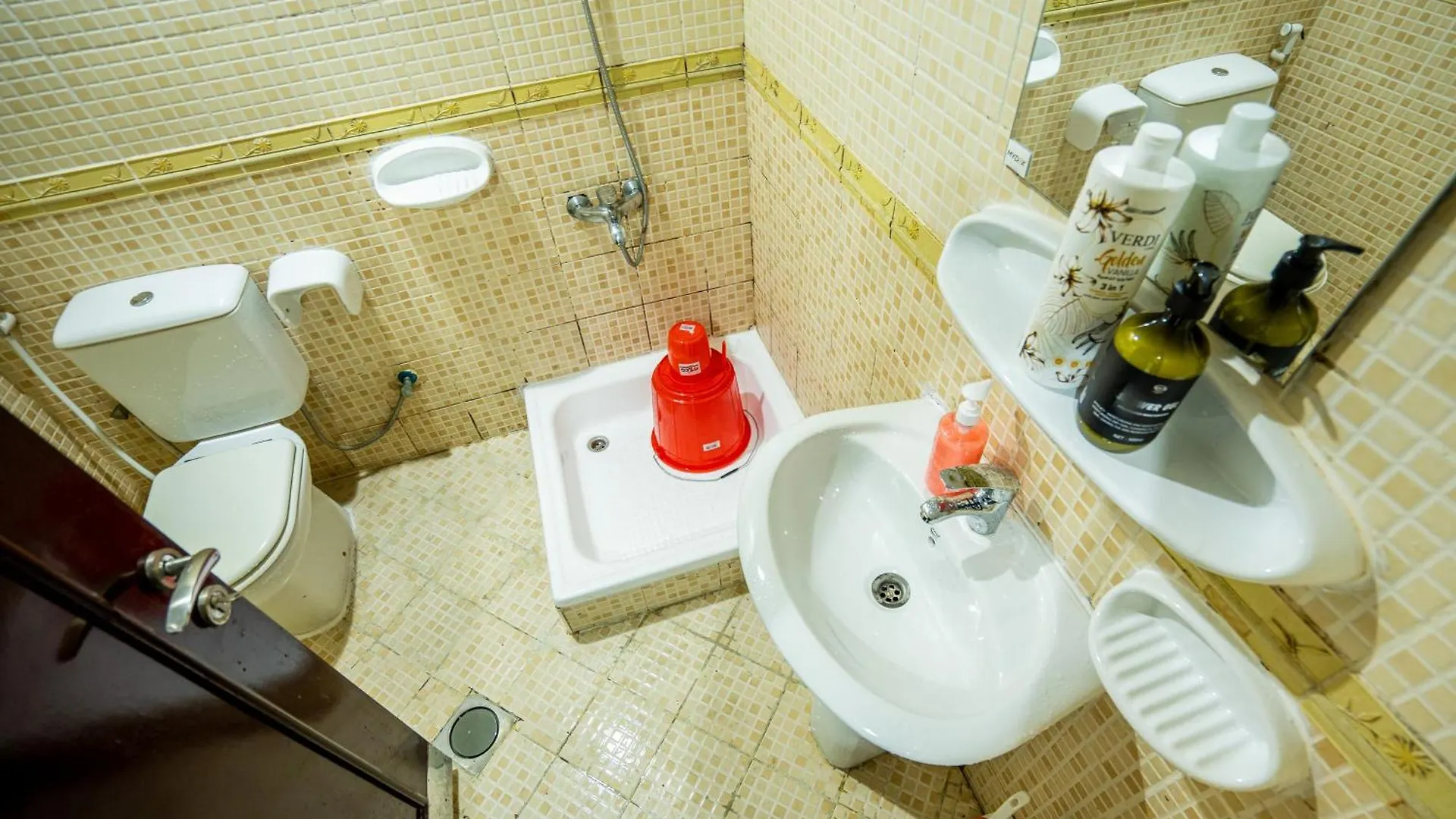 Tourist Peaceful Family Rooms Abu Dhabi Me11Apt Baith Al Jannah Llc 0*,