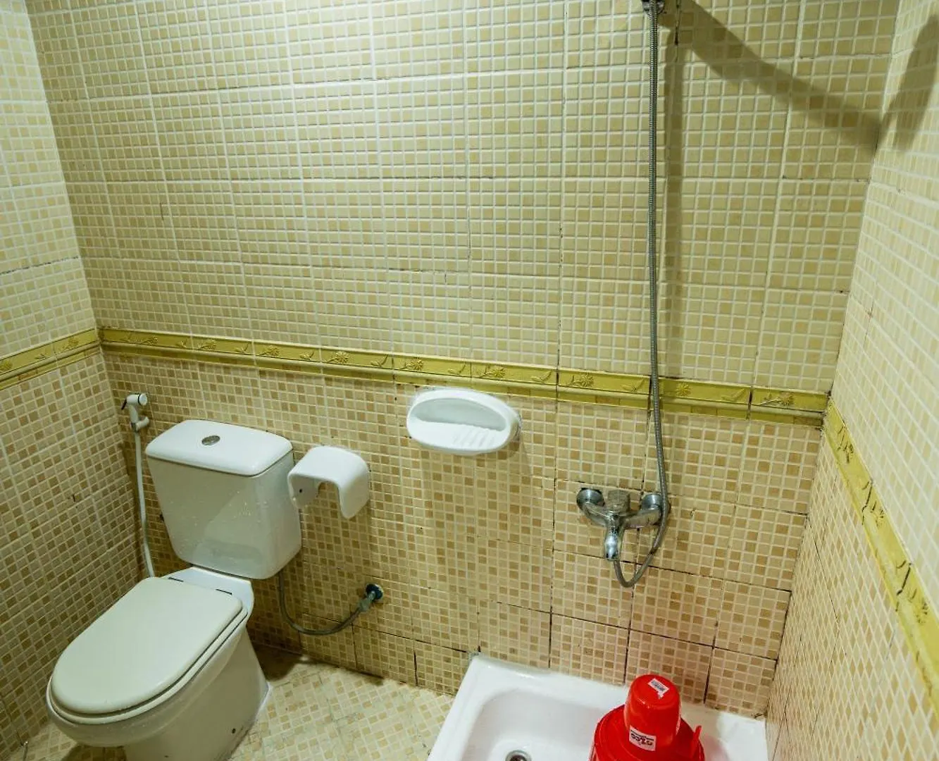 Tourist Peaceful Family Rooms Abu Dhabi Me11Apt Baith Al Jannah Llc
