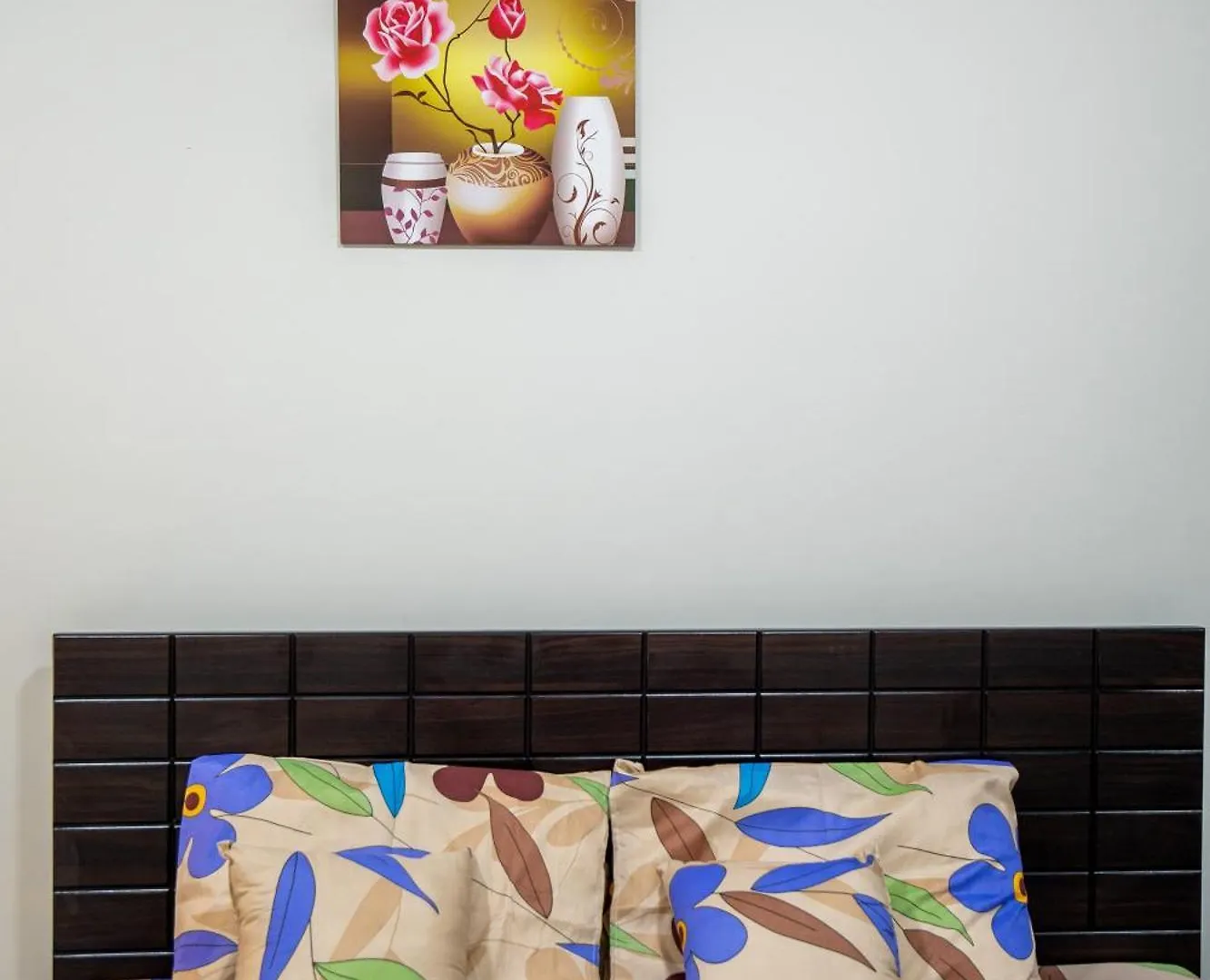 Tourist Peaceful Family Rooms Abu Dhabi Me11Apt Baith Al Jannah Llc